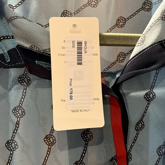 Beautiful blouse new with tags - Picture 3 of 4